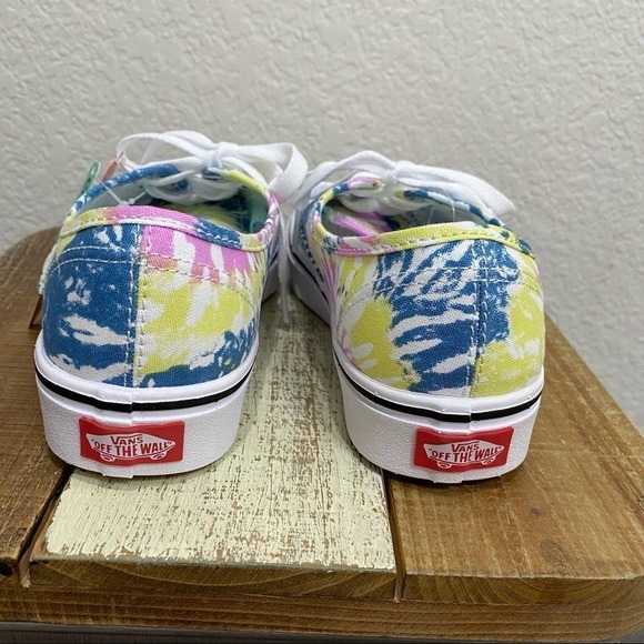 Vans ComfyCush  Tie Dye Sneaker - Picture 8 of 11